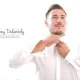 habillage-homme-costume-mariage-audrey-delambily-photographe-provence-var-toulon